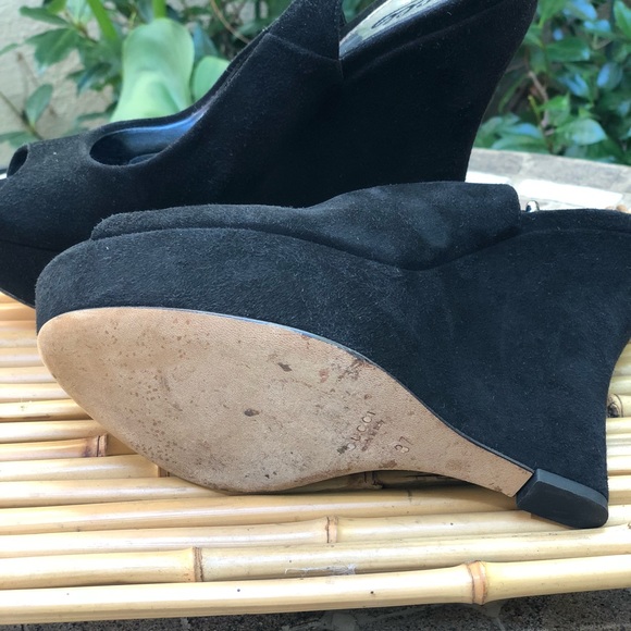 Gucci black suede leather wedges size 37 - Picture 4 of 4